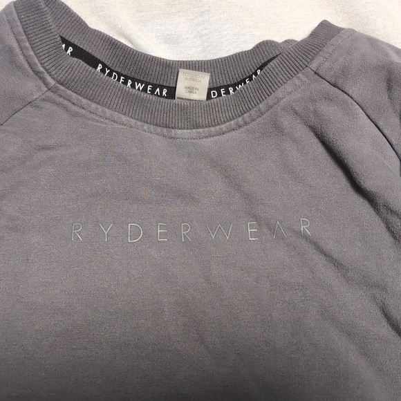 Sweatshirt - Picture 2 of 5